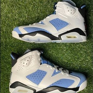 Jordan 6 UNC